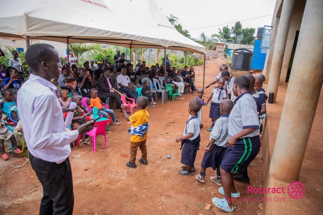 2b8e1b7f-24d7-4dfe-8547-a0c77907d8e9